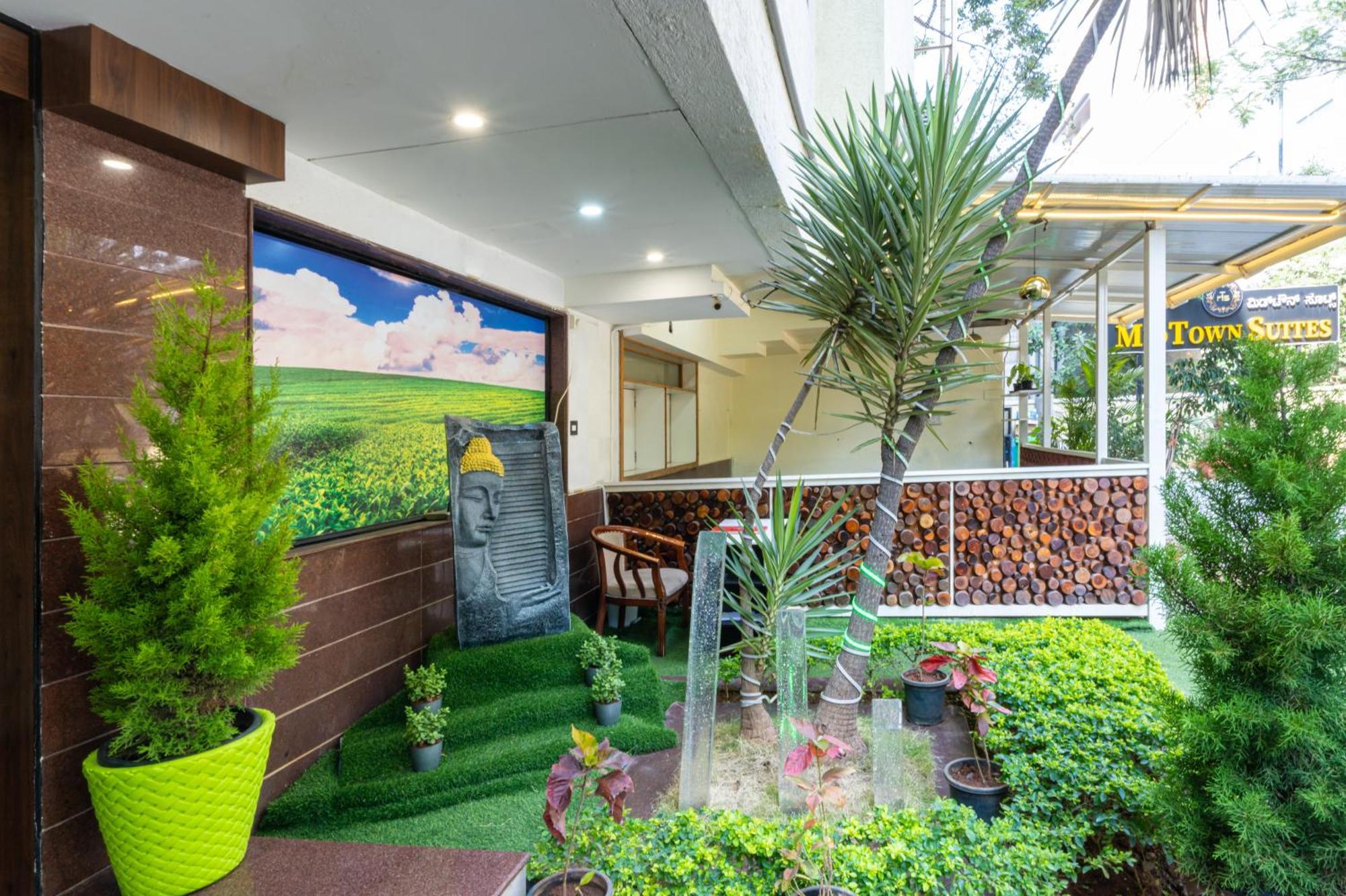 Midtown Suites Marathahalli Bangalore Esterno foto